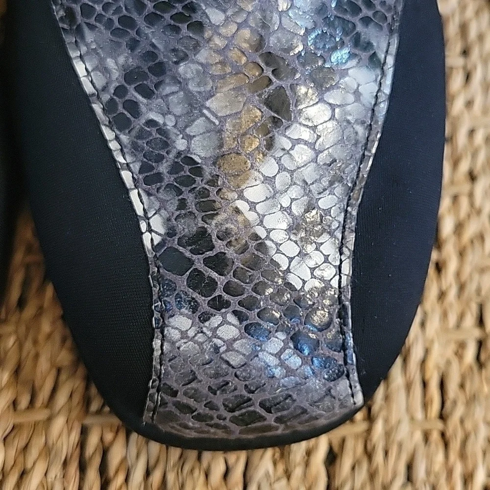 COMFORT CLUB leather snakeskin mary jane wedge shoes. EU size 41 or US 10.5/11.